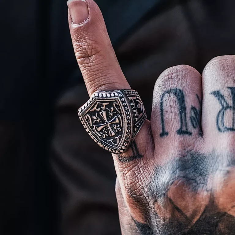 انگشتر استیل مردانه سپر شوالیه