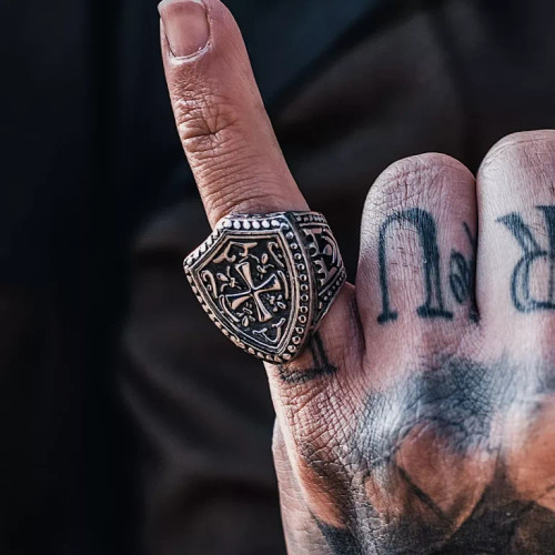 انگشتر استیل مردانه سپر شوالیه