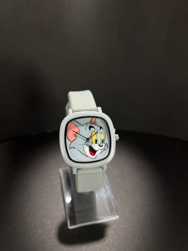 ساعت مچی شخصیت کارتونی بند طوسی_کیفیت عالی